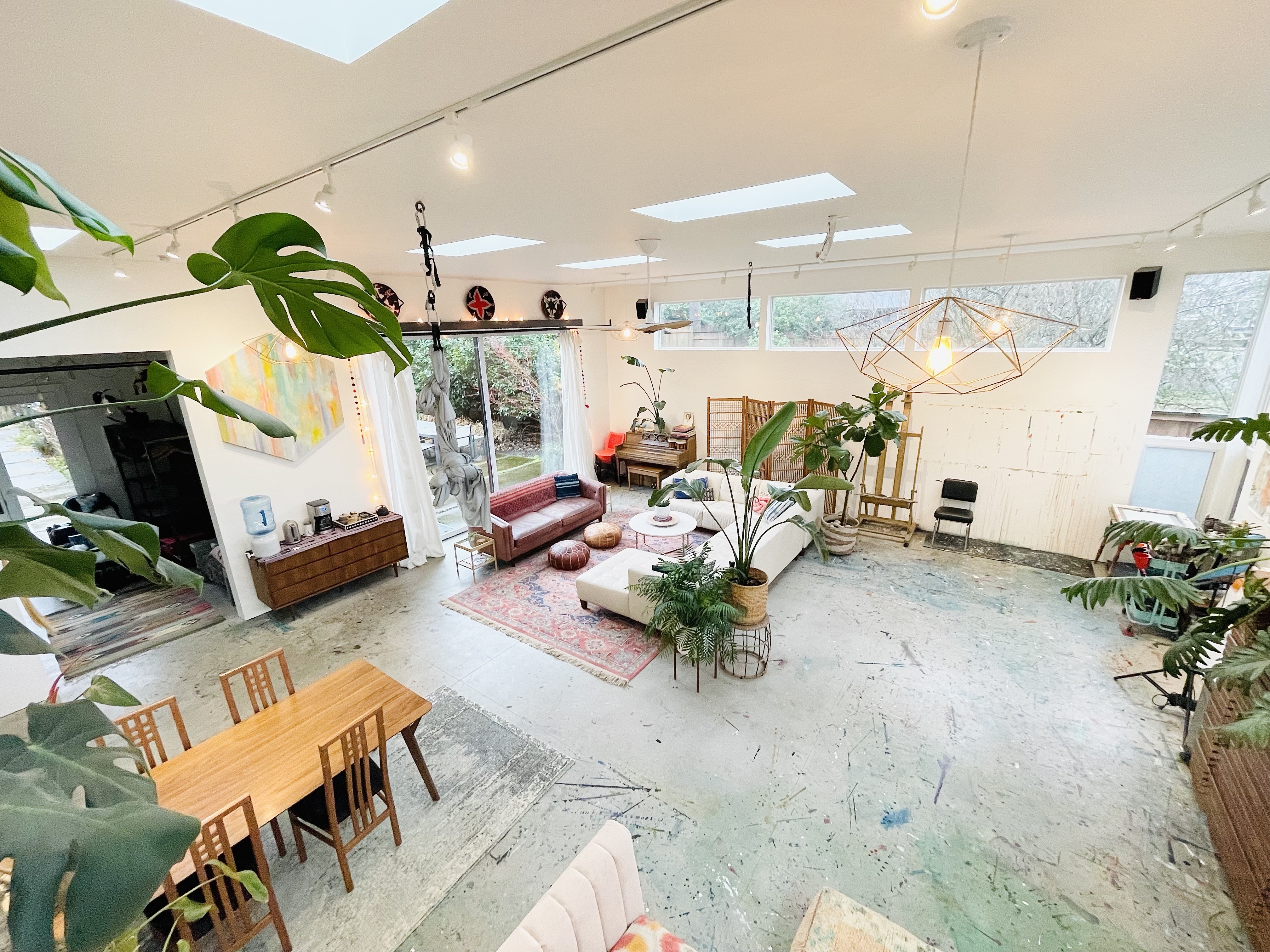 PortlandStudioRental_LivingRoomFromLoft